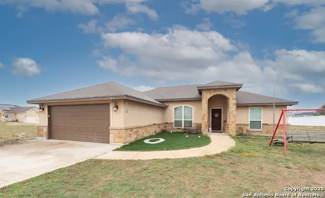 103 Muirfield, La Vernia, TX 78121 - Image #2