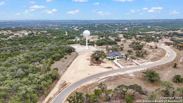 1838 Paradise Pkwy, Canyon Lake, TX 78133 - Image #3