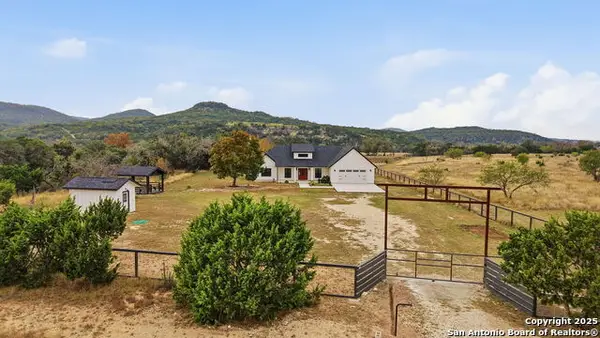 13932 State Highway 16, Pipe Creek, TX 78063