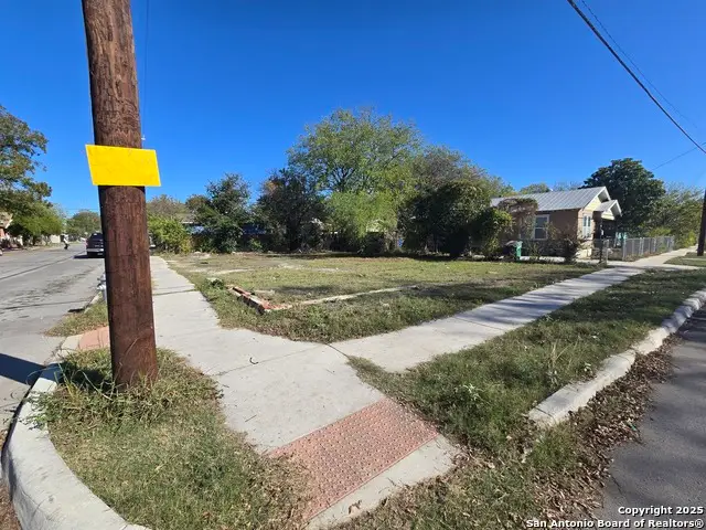 2021 El Paso, San Antonio, TX 78207 - Image #2