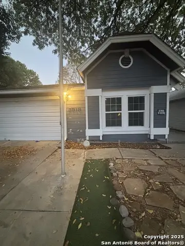 3918 Chimney Springs, San Antonio, TX 78247 - Image #2