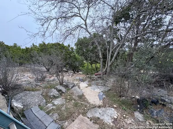 180 Indian Hills, Kerrville, TX 78028