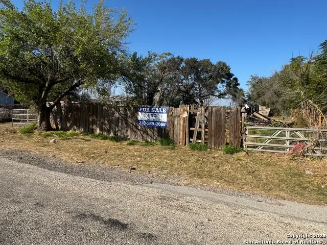 2288 Royal Oaks, Poteet, TX 78065 - Image #2