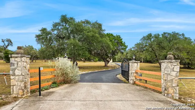 115 Sage Oaks Trail, Boerne, TX 78006 - Image #2