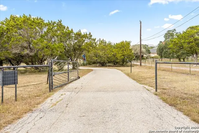 31720 Retama, Bulverde, TX 78163 - Image #3
