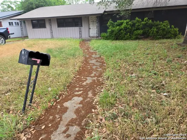 105 N Moss, Seguin, TX 78155 - Image #1