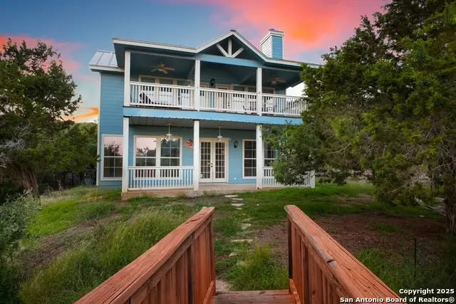 282 Hill Top Ln, Lakehills, TX 78063 - Image #2