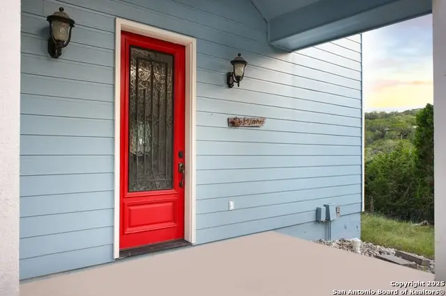 282 Hill Top Ln, Lakehills, TX 78063 - Image #3