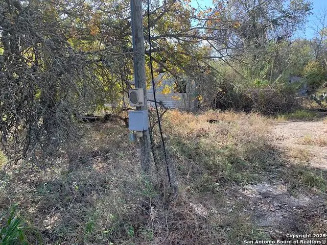 346 Cr 6854, Lytle, TX 78052 - Image #2