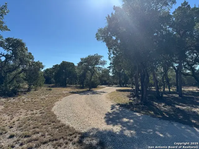 620 Lake Forest, Pipe Creek, TX 78063 - Image #3