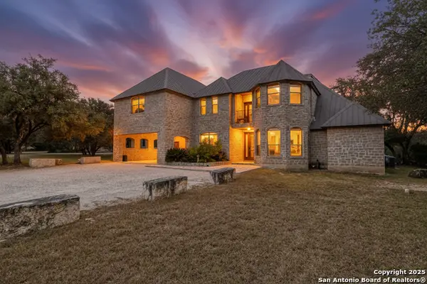 241 Mountain Laurel, ConCan, TX 78838