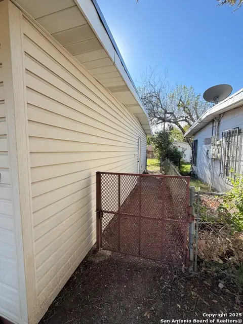 310 Hatcher, San Antonio, TX 78223 - Image #2