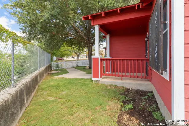 602 Chihuahua St, San Antonio, TX 78207 - Image #2
