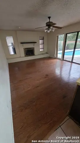 3522 Foxbriar, Schertz, TX 78108 - Image #3