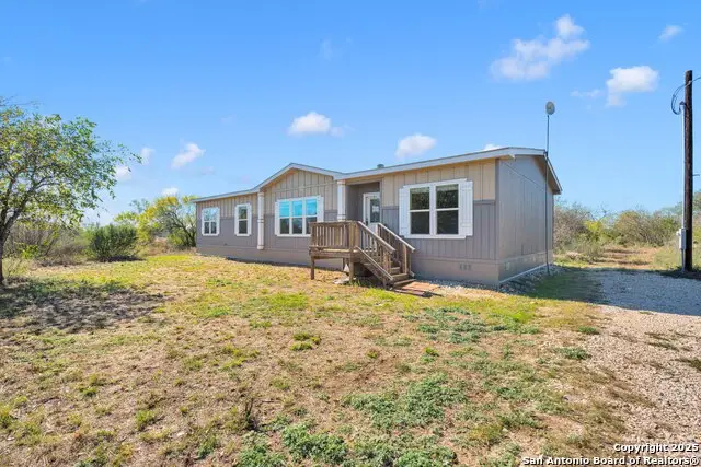 228 County Road 4647, Hondo, TX 78861 - Image #2