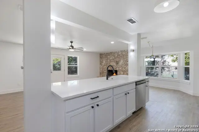 2311 Trails End, Kerrville, TX 78028 - Image #2