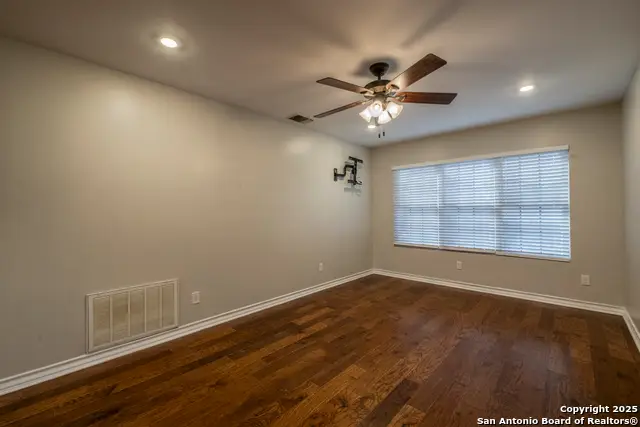 439 Northtrail, San Antonio, TX 78216 - Image #3
