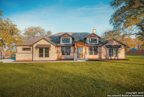 129 Hondo Ridge, La Vernia, TX 78121