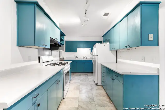 232 Silver Sands, San Antonio, TX 78216 - Image #2