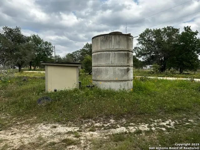 145 Highland Rd, Poteet, TX 78065 - Image #2