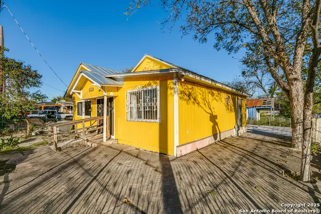1022 S Hamilton, San Antonio, TX 78207 - Image #3