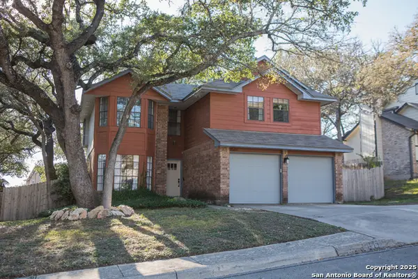15611 Knollhollow, San Antonio, TX 78247