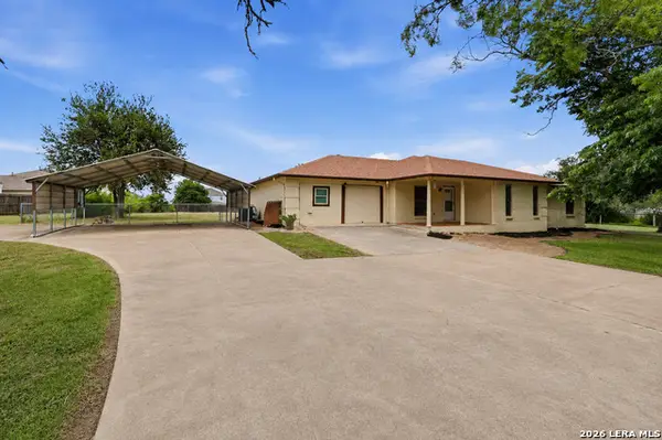 5220 E Fm 1518 N, St Hedwig, TX 78152