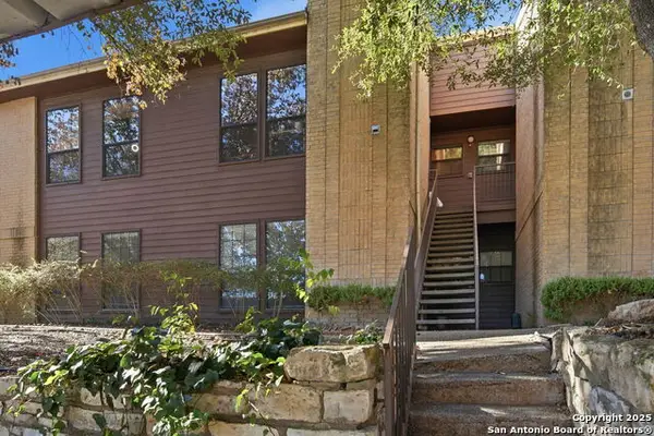 8655 Datapoint Dr #505, San Antonio, TX 78229