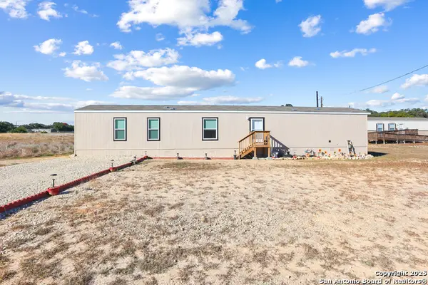 570 Pr 1523, Bandera, TX 78003