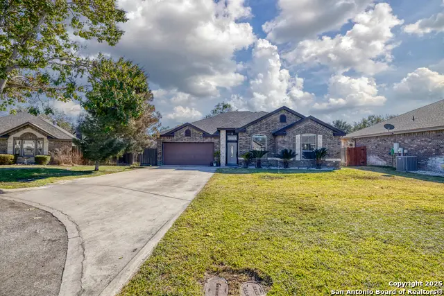 3 Briar Court, Uvalde, TX 78801 - Image #2