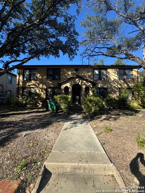 401 W Lynwood, San Antonio, TX 78212