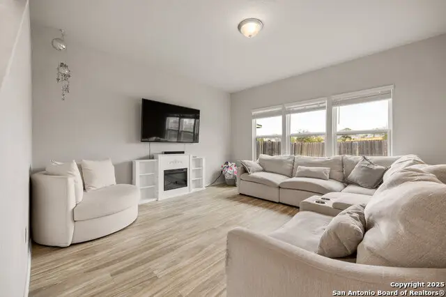 4810 Heathers Cross, Saint Hedwig, TX 78152 - Image #2