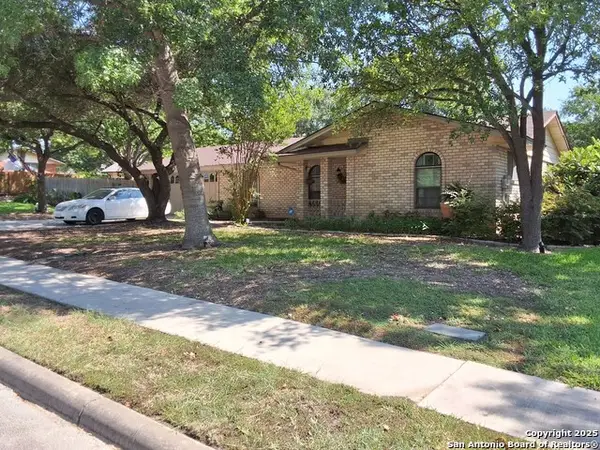 507 Amistad, Universal City, TX 78148