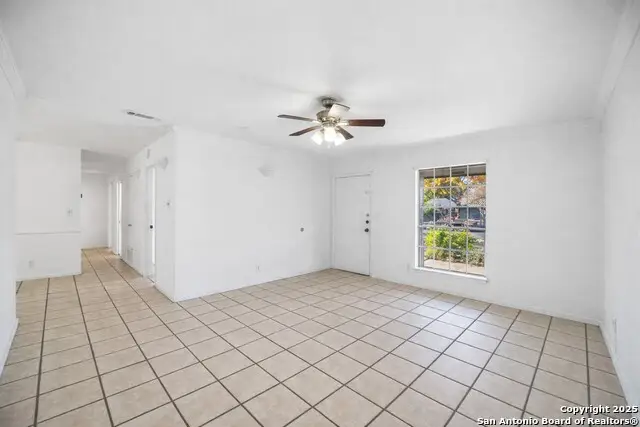 4850 Castle Stream Drive, San Antonio, TX 78218 - Image #3
