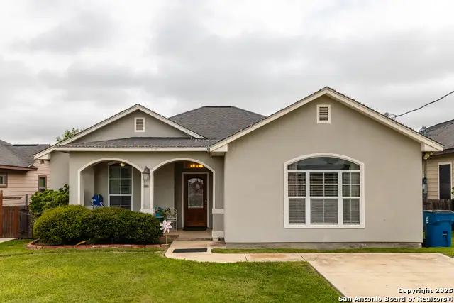 1026 Avenue H, Poteet, TX 78065 - Image #2