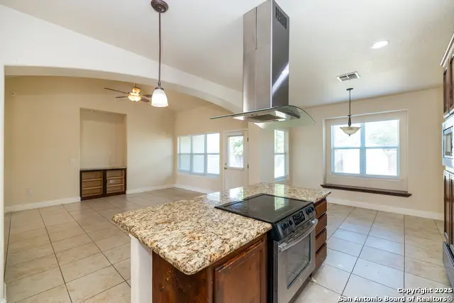 1026 Avenue H, Poteet, TX 78065 - Image #3