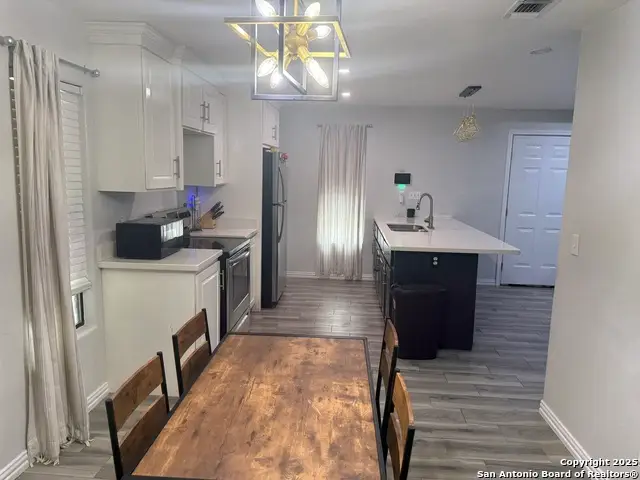 905 5th, Carrizo Springs, TX 78834 - Image #3