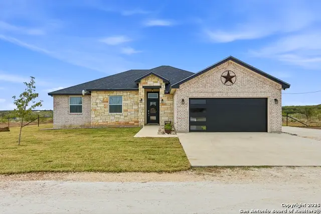 59 Legend Hills Rd, Uvalde, TX 78801 - Image #1