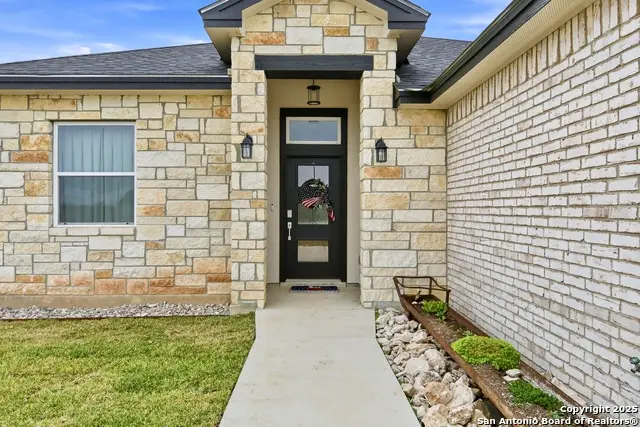 59 Legend Hills Rd, Uvalde, TX 78801 - Image #3