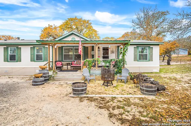 690 Cherry Ridge, Floresville, TX 78114 - Image #2