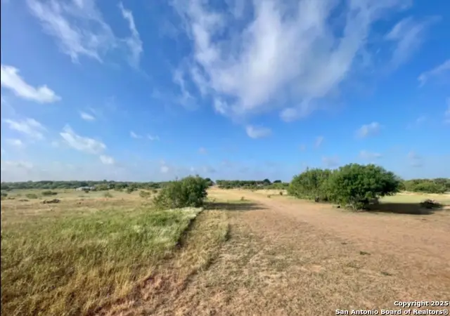 02 Hillcrest Dr, Moore, TX 78057 - Image #1