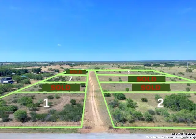 03 Hillcrest Dr, Moore, TX 78057 - Image #3