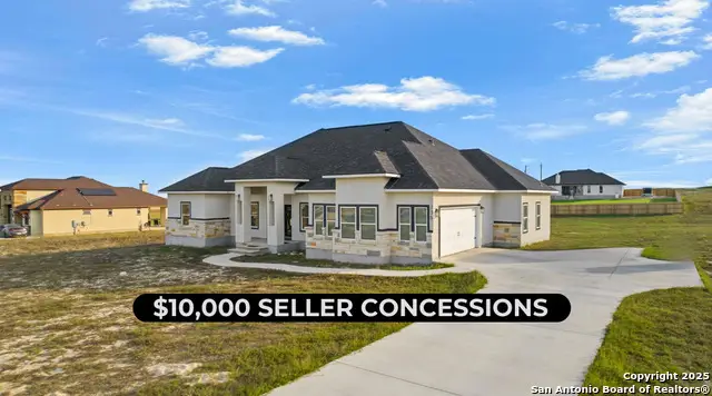 136 Summer Meadow, La Vernia, TX 78121 - Image #1