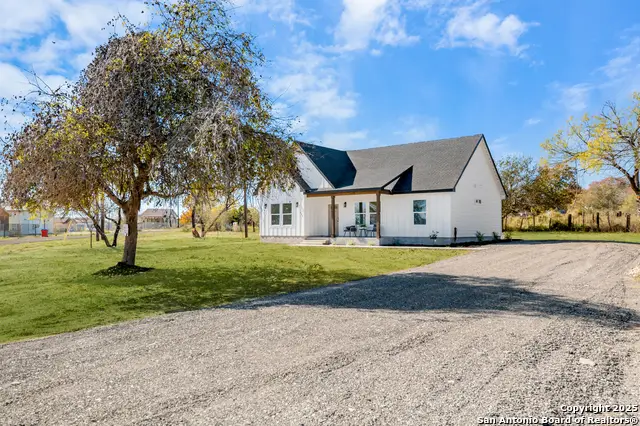 732 County Road 6846, Lytle, TX 78052 - #2