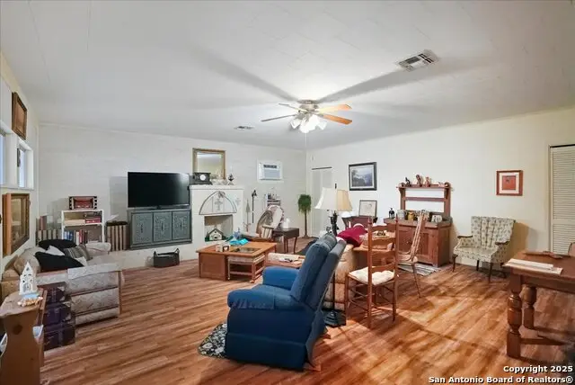 1000 Austin St., George West, TX 78022 - Image #3