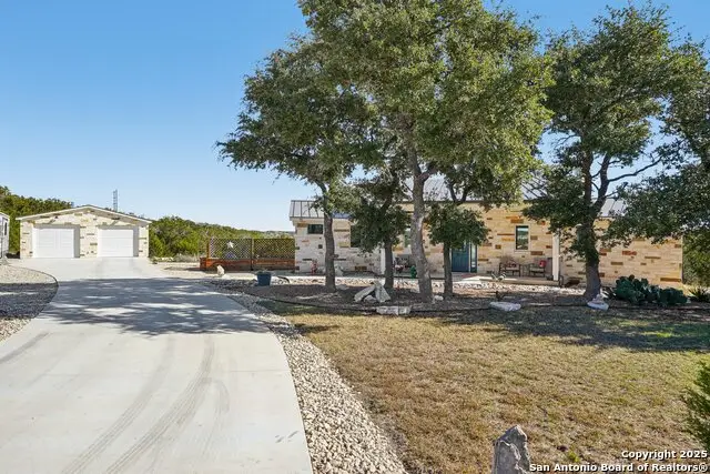 145 Longhorn Trail, Kerrville, TX 78028 - Image #2