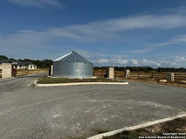650 Windmill Ridge, Blanco, TX 78606 - Image #2