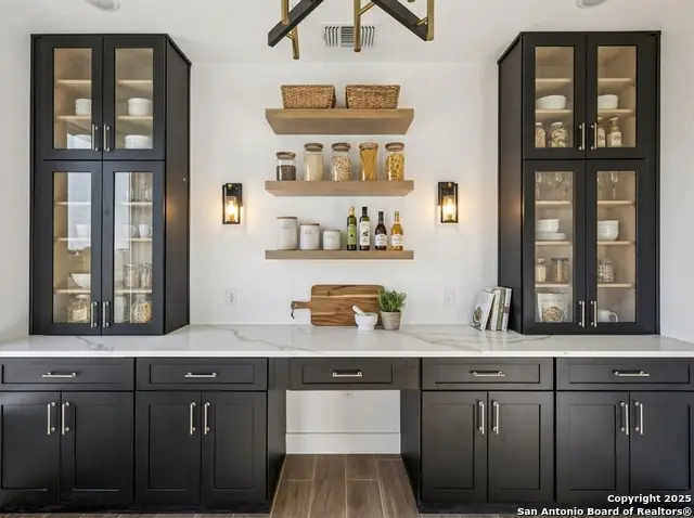 179 Hidden Ranch Ln, Floresville, TX 78114 - Image #3