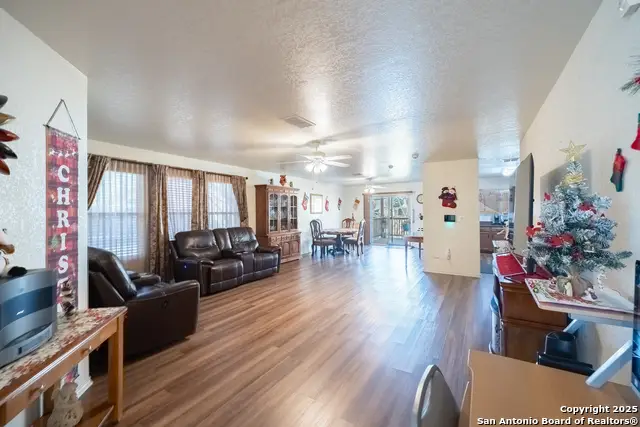 5903 Iris Isle, San Antonio, TX 78218 - Image #2