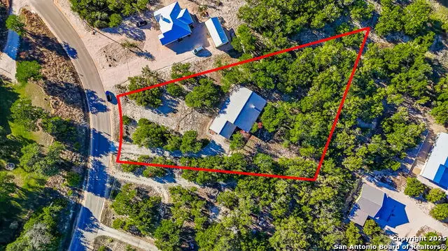 1095 Stallion Springs, Fischer, TX 78623 - Image #3